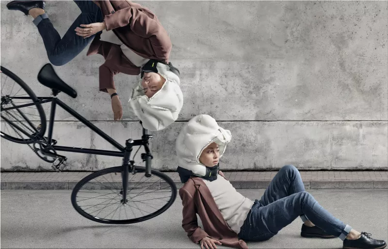 Hövding bicycle airbag