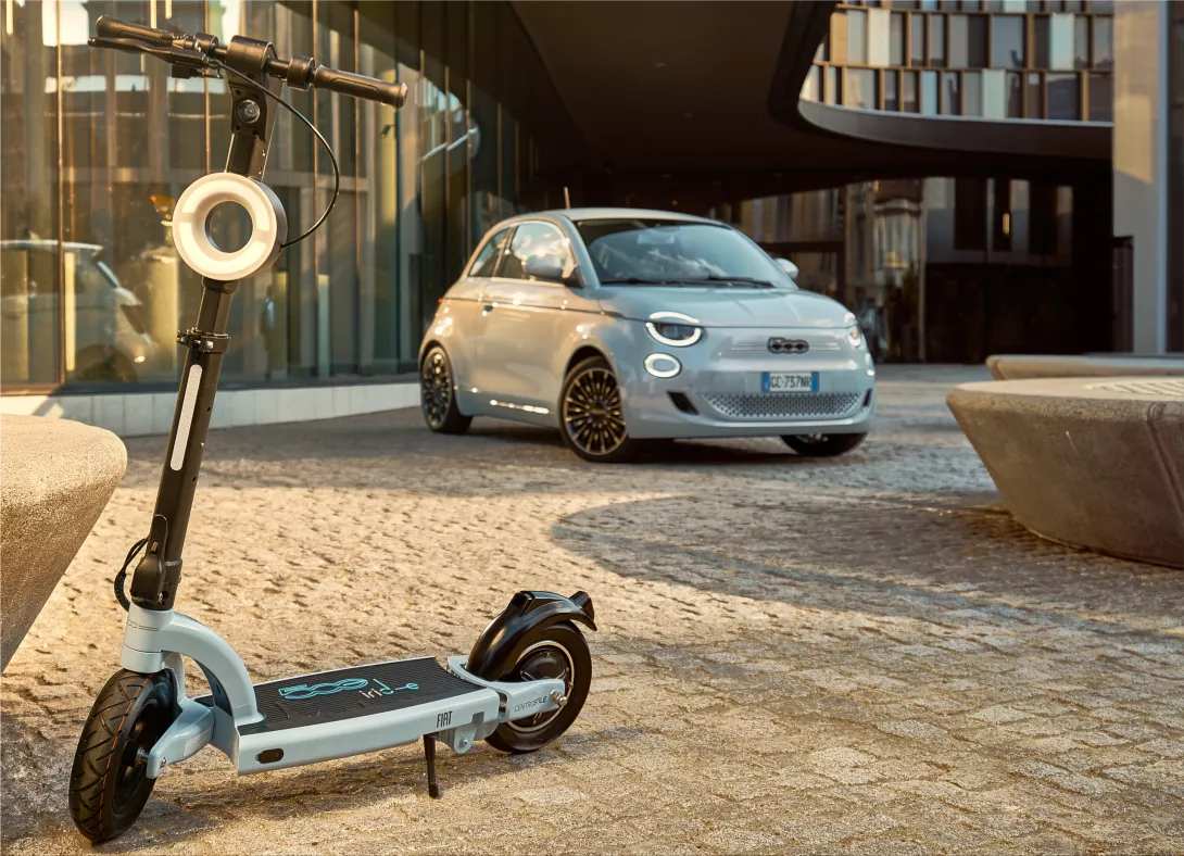 Fiat and Mopar present the 500 Iride electric scooter
